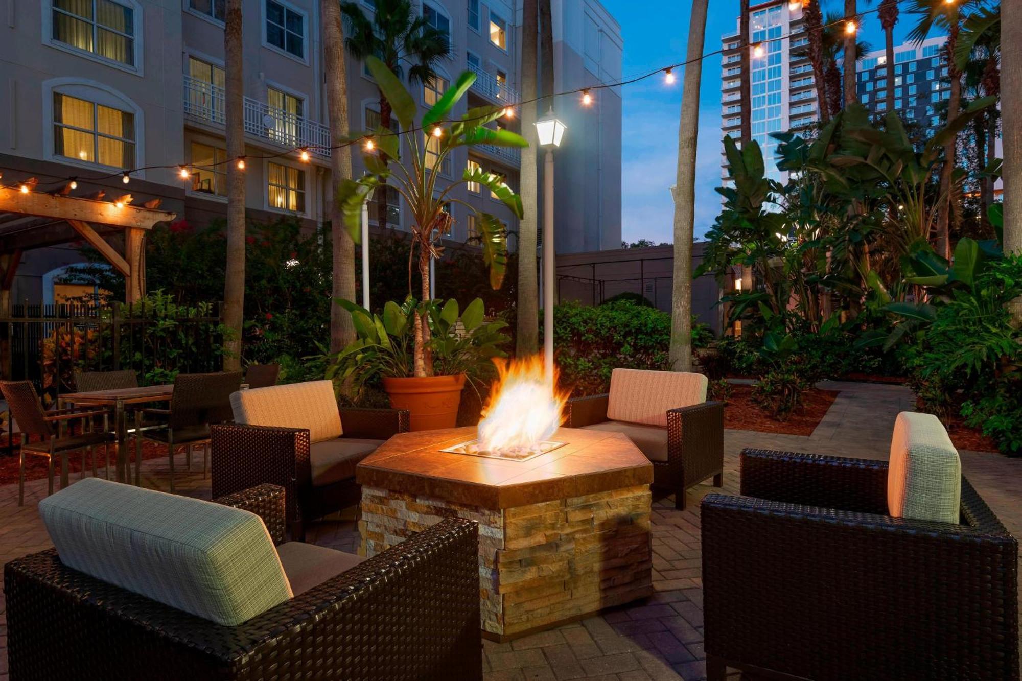 Courtyard Tampa Downtown Otel Dış mekan fotoğraf